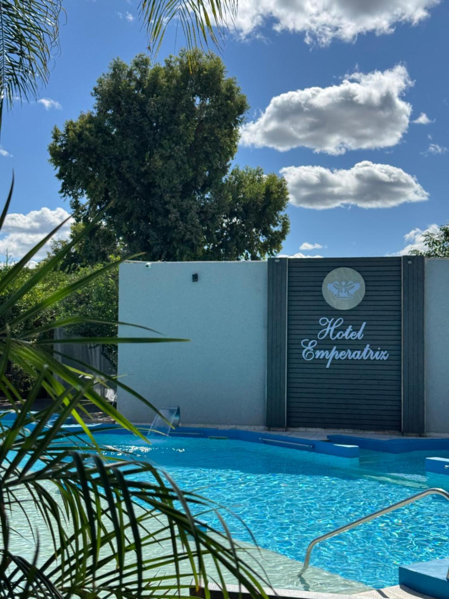 Hotel Termal Emperatriz Термас-де-Рио-Ондо Экстерьер фото
